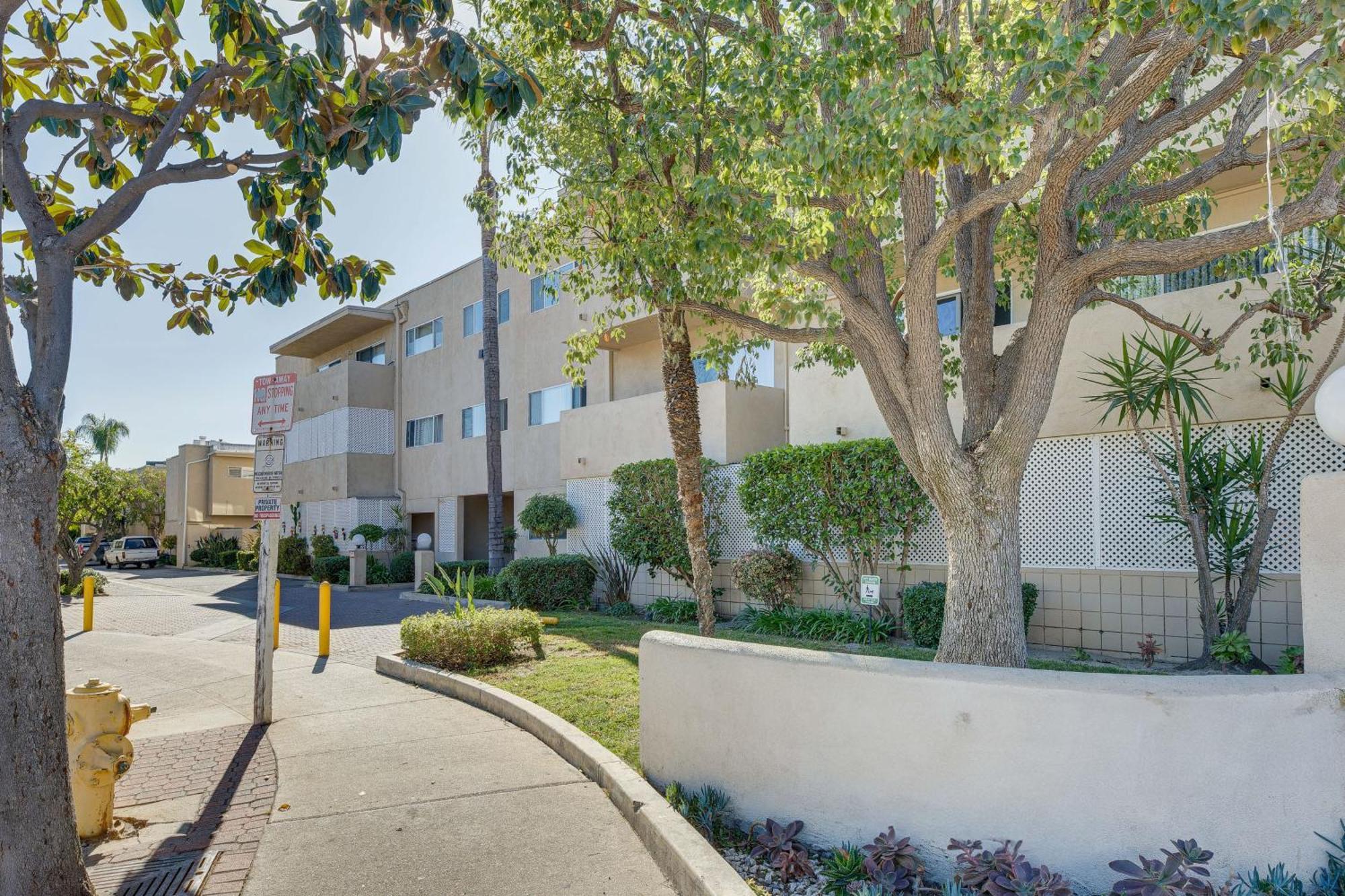 Holiday home Angeles Townhome Off-street Parking And Balcony
