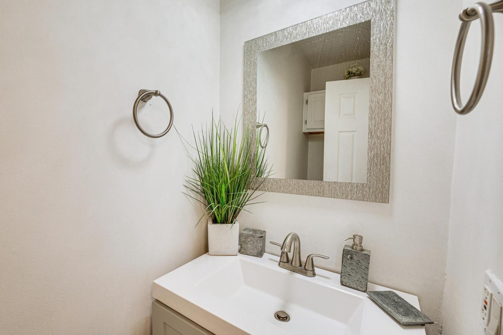 Angeles Townhome Off-street Parking And Balcony Hébergement de vacances Los Angeles